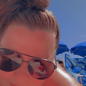 Meet your Posher, Jenn